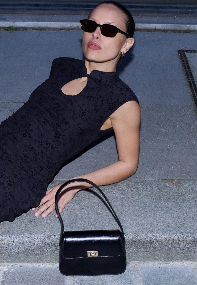 Kort kjole i qipao-stil