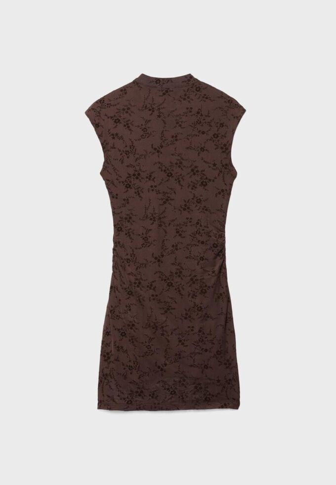 Kort kjole i qipao-stil