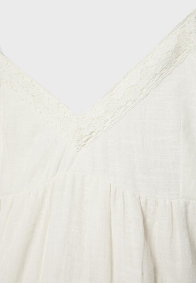 Kort kjole med blonder