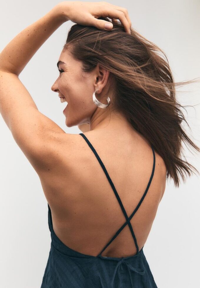 Kort kjole med volanger og stropper