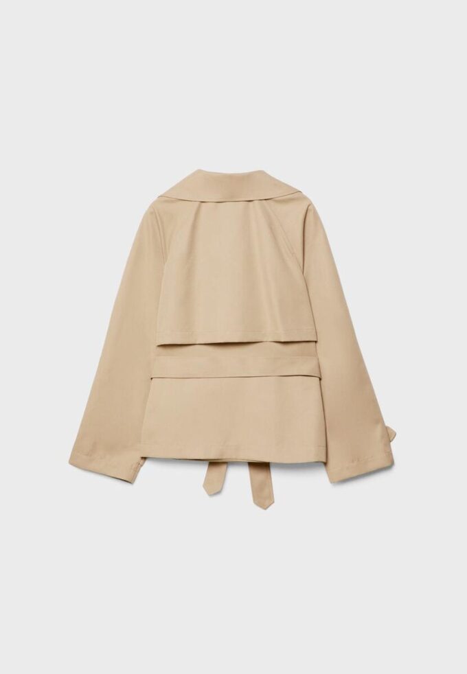 Kort, løstsittende trenchcoat med belte