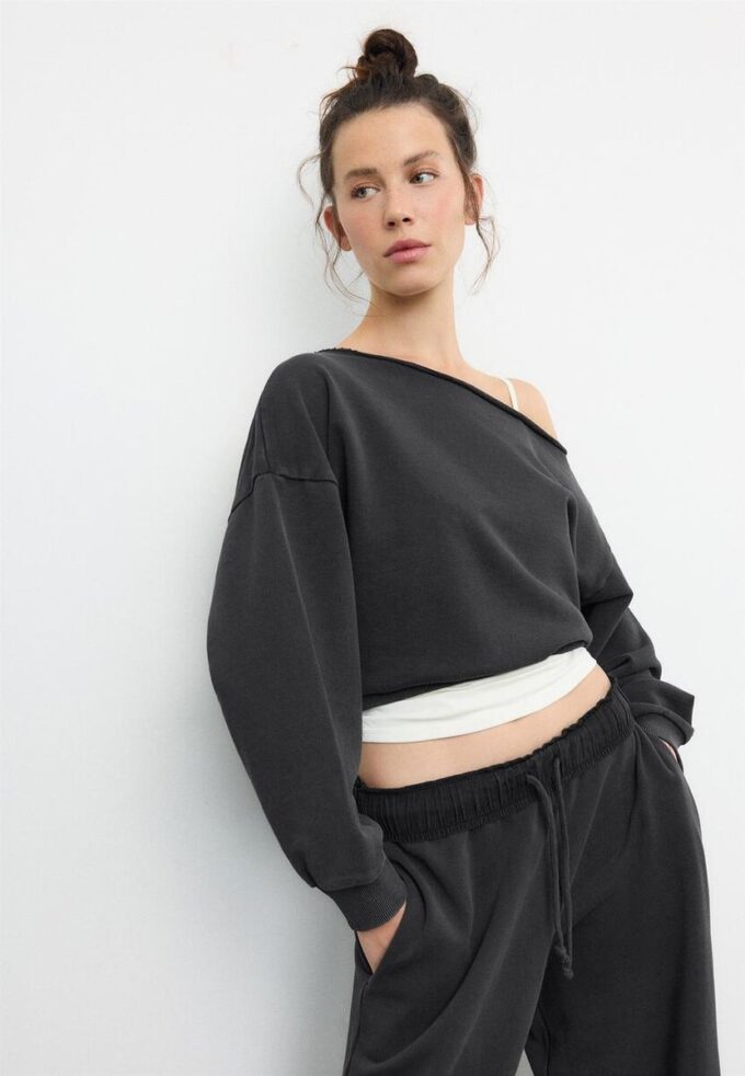 Kort sweatshirt med vasket effekt