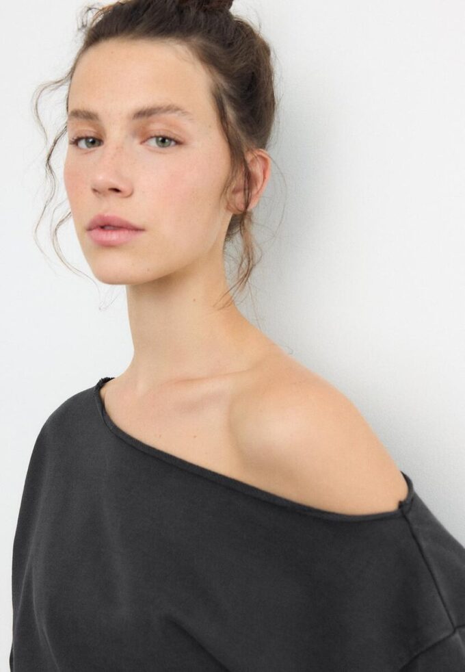 Kort sweatshirt med vasket effekt