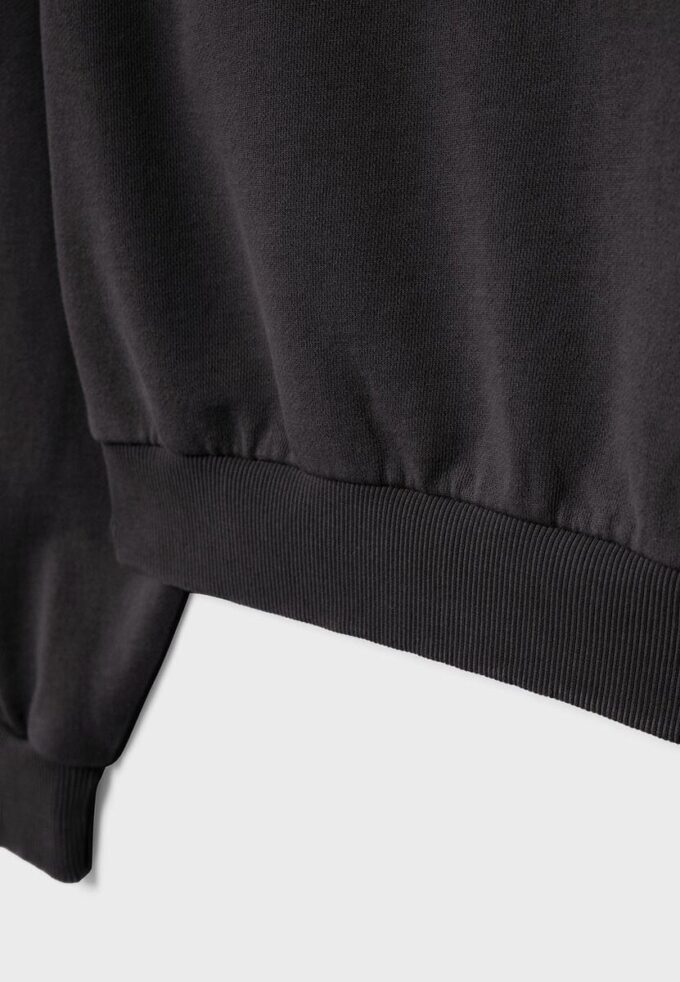 Kort sweatshirt med vasket effekt