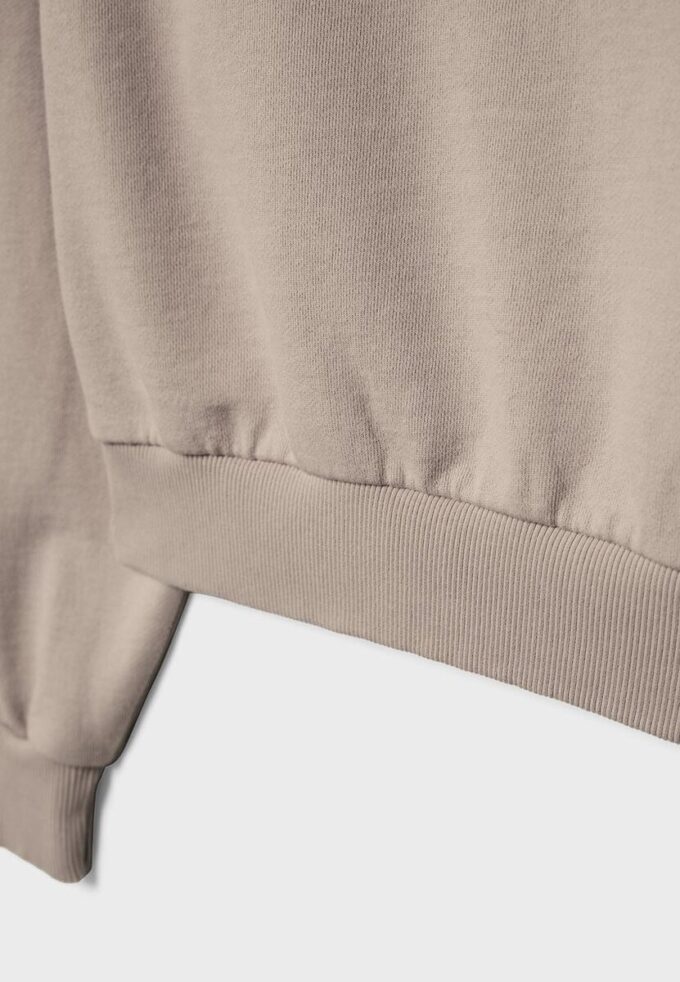 Kort sweatshirt med vasket effekt