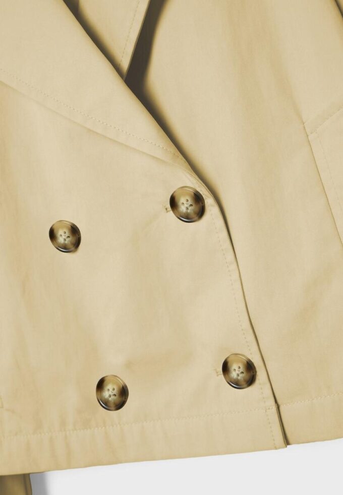 Kort trenchcoat med dobbel knappestolpe
