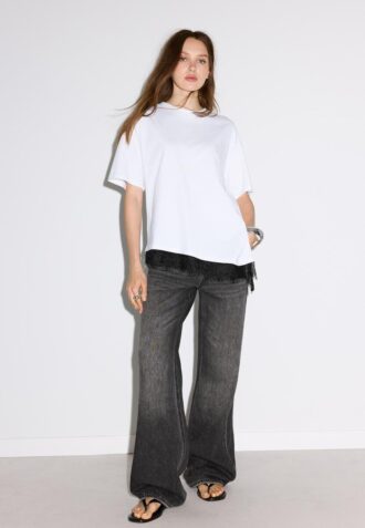 Kortærmet T-skjorte med blonderkant