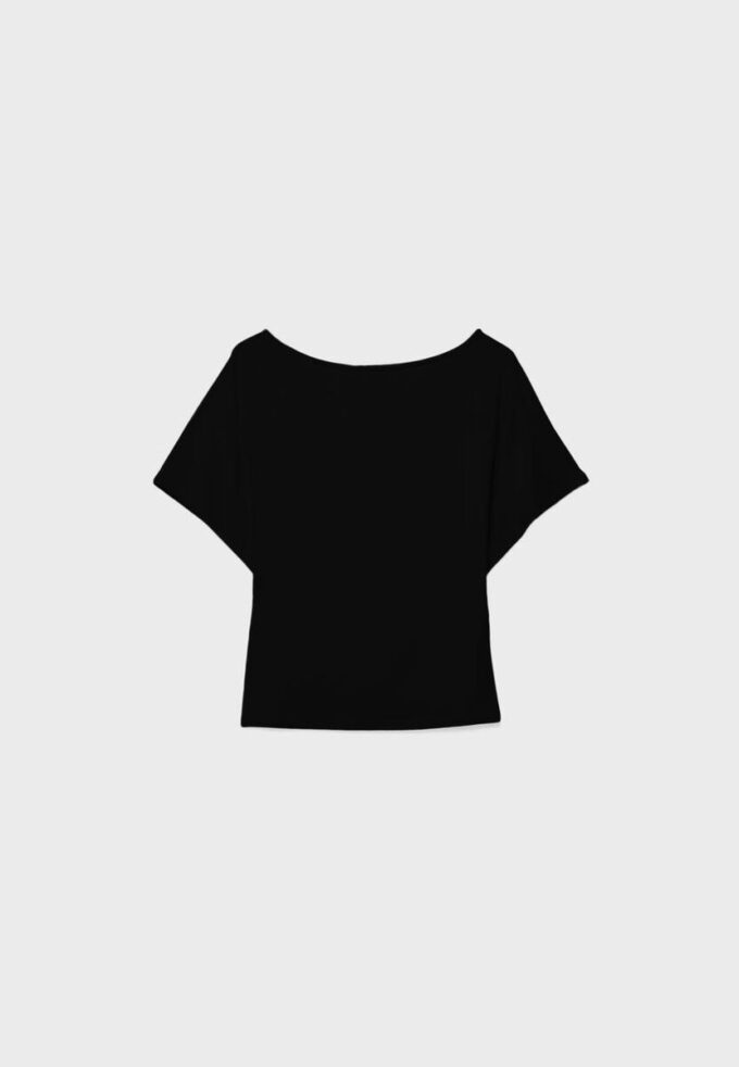 Kortærmet T-skjorte med båthals