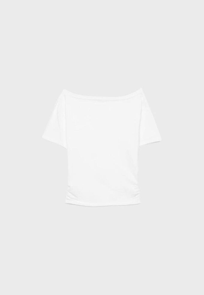 Kortærmet T-skjorte med båthals og rynker