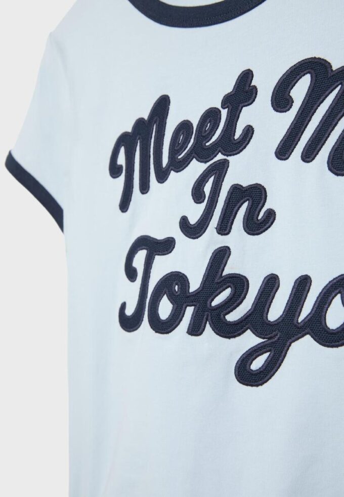 Kortærmet T-skjorte med kontrasttrykk