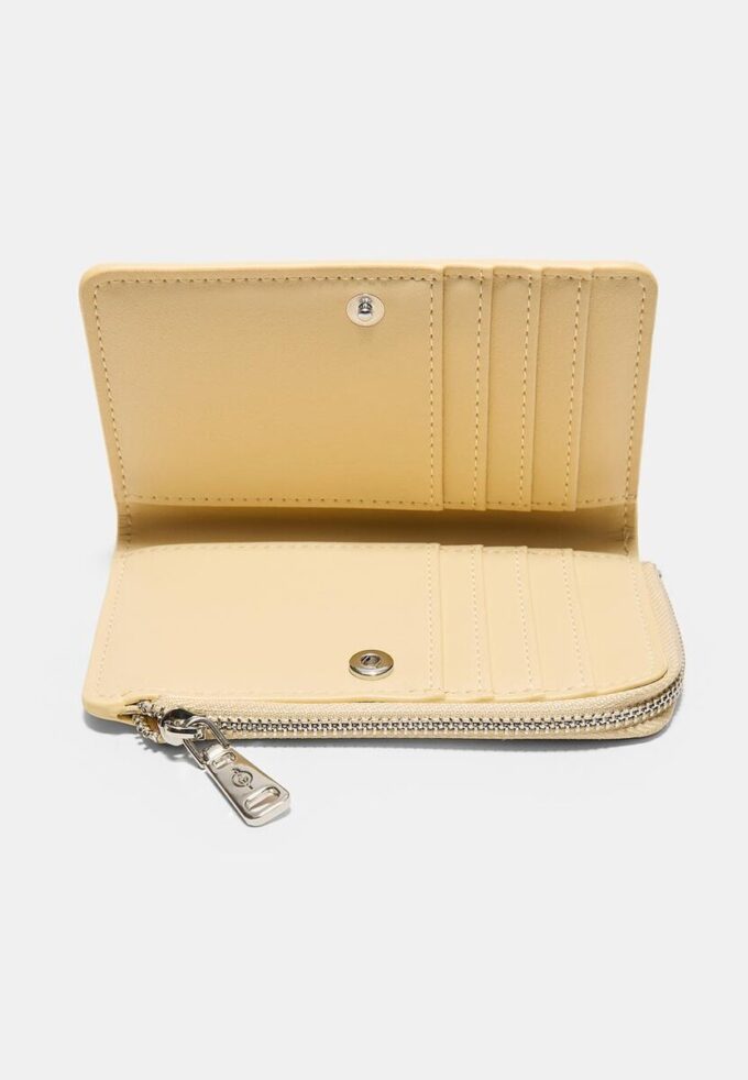 Kortholder i skinnimitasjon