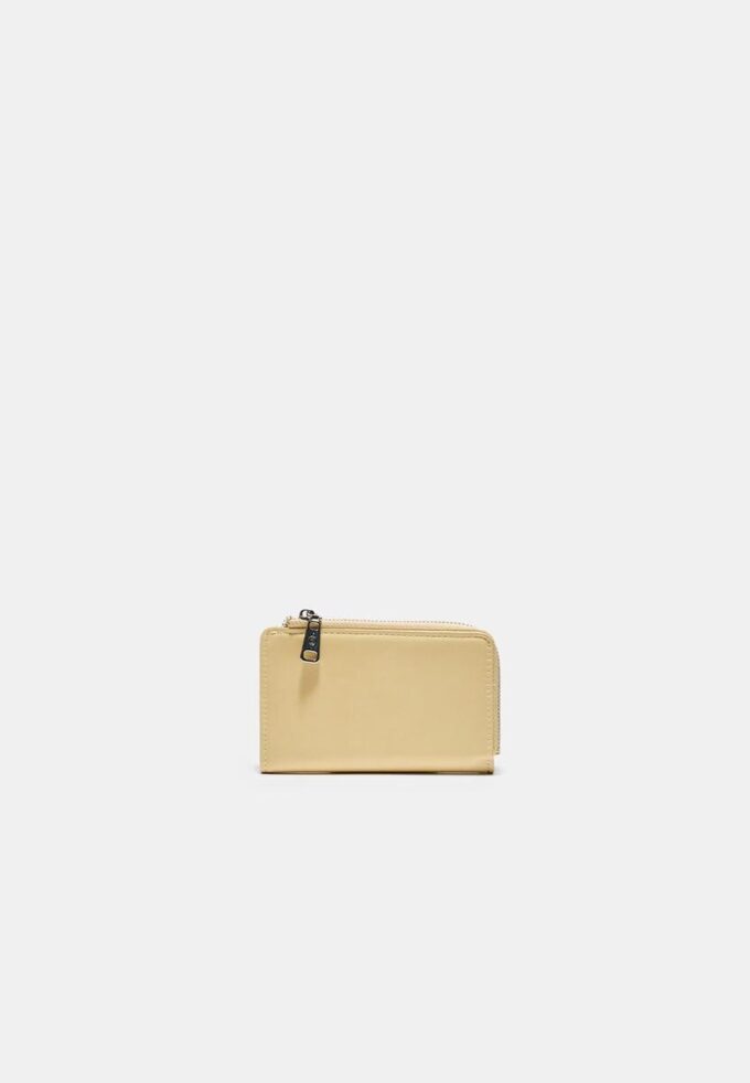 Kortholder i skinnimitasjon