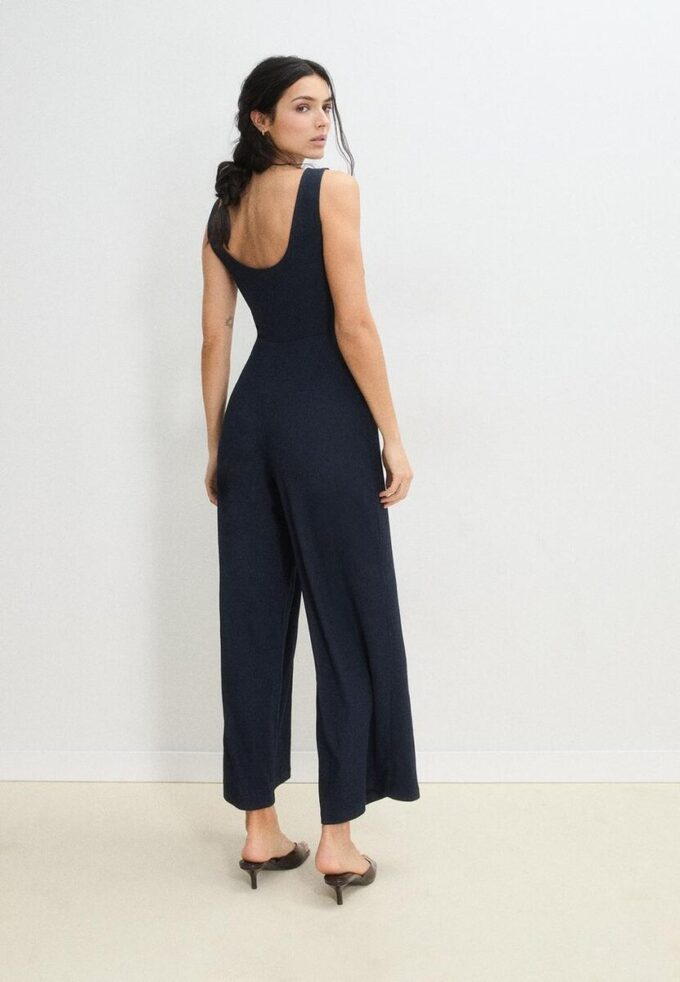 Lang, ermeløs, rett jumpsuit