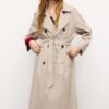 Lang, flytende trenchcoat
