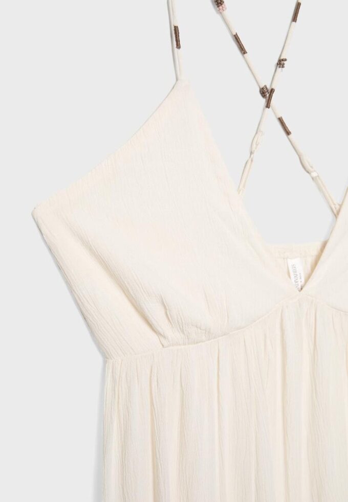 Lang kreppkjole med perlebesatte stropper