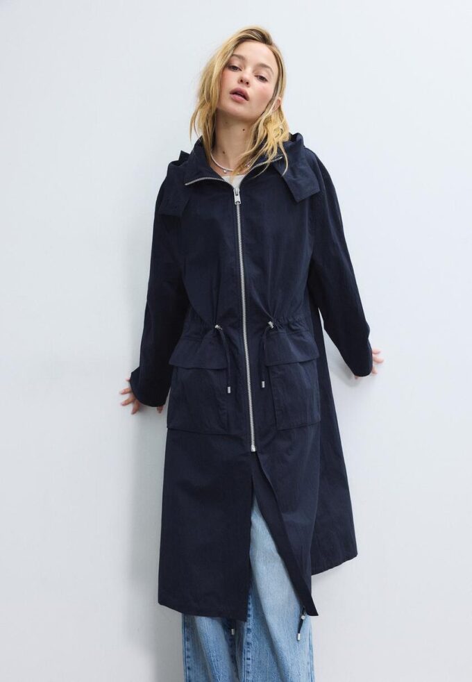 Lang, løstsittende parkas