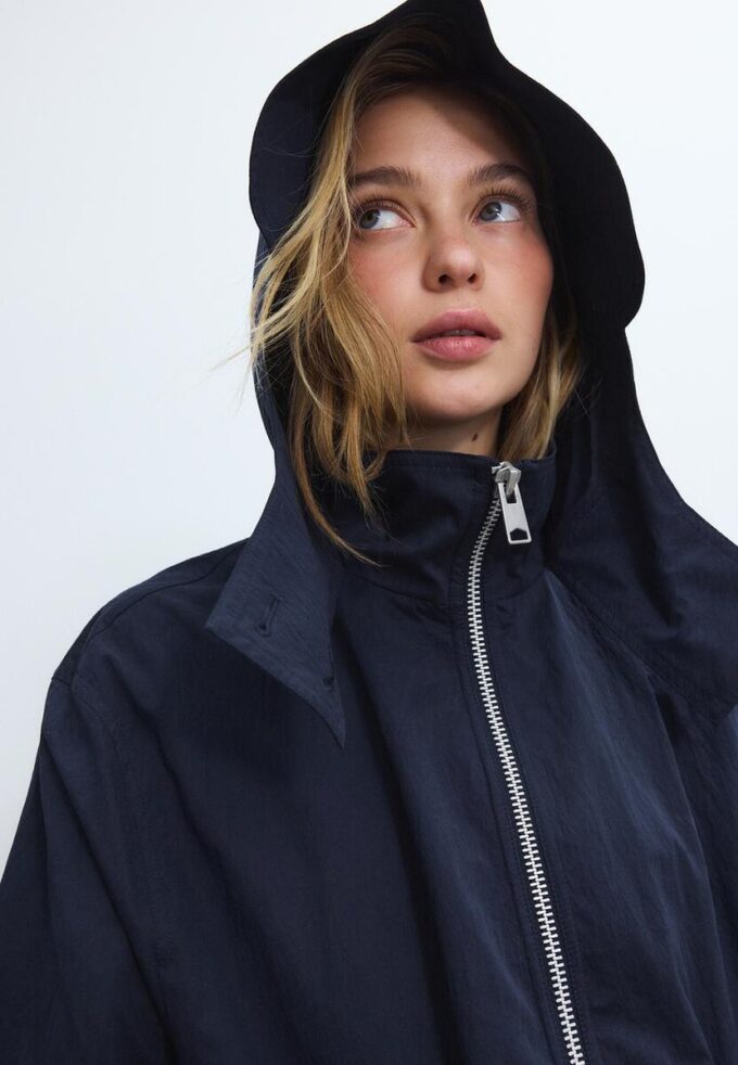 Lang, løstsittende parkas