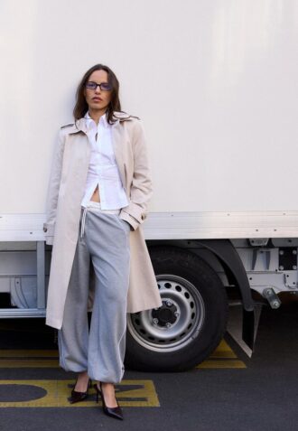 Lang trenchcoat med enkel knappestolpe