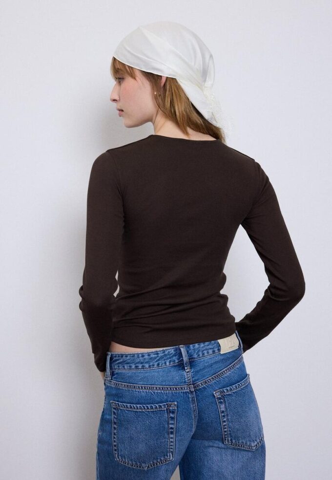 Langermet basisplagg T-skjorte