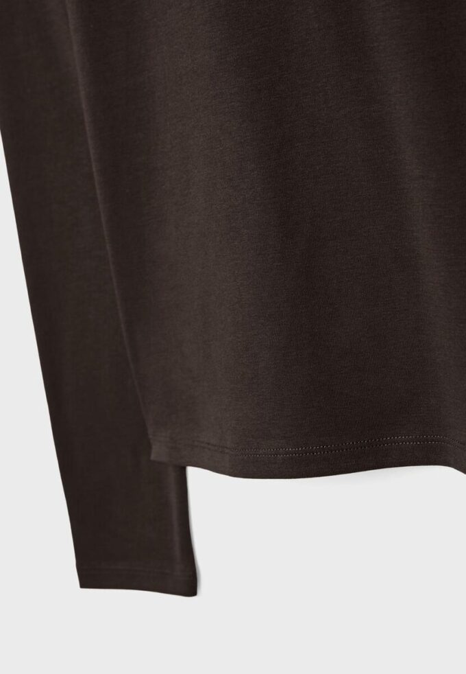 Langermet basisplagg T-skjorte