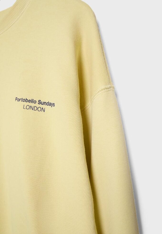 Langermet sweatshirt med rund hals og tekst