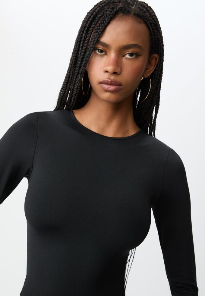 Langermet T-skjorte i polyamid