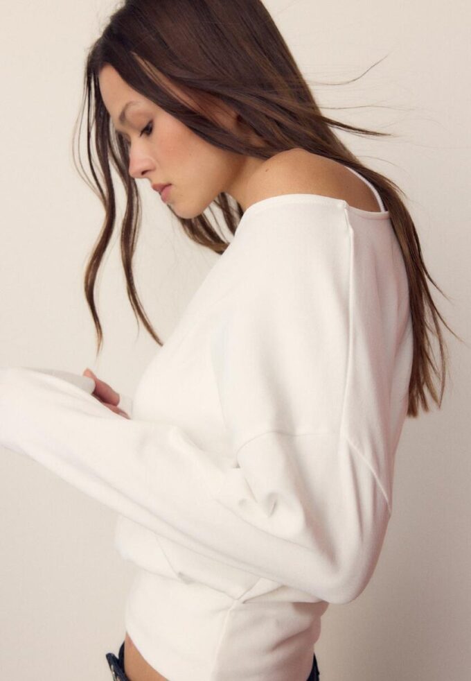 Langermet T-skjorte med båthals og kummerbund i nederkant