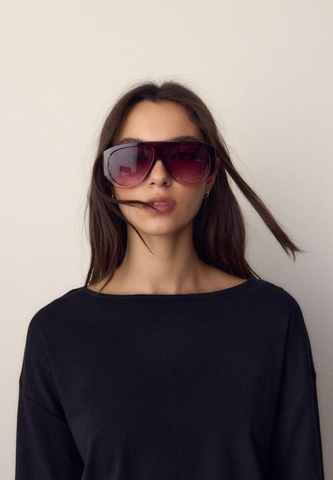 Langermet T-skjorte med båthals og kummerbund i nederkant