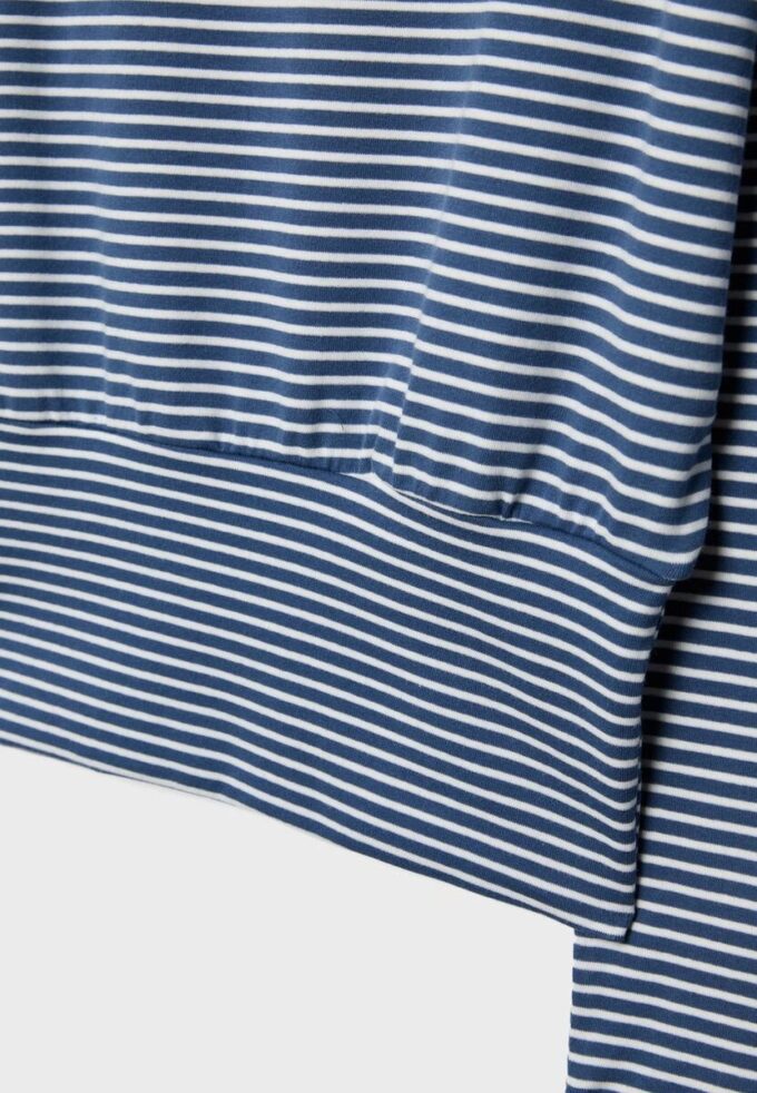 Langermet T-skjorte med båthals og stripete bånd