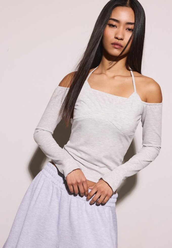 Langermet T-skjorte med halterneck