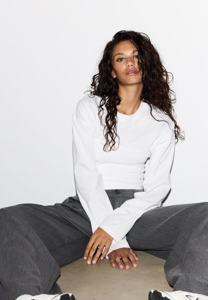 Langermet T-skjorte med rynk