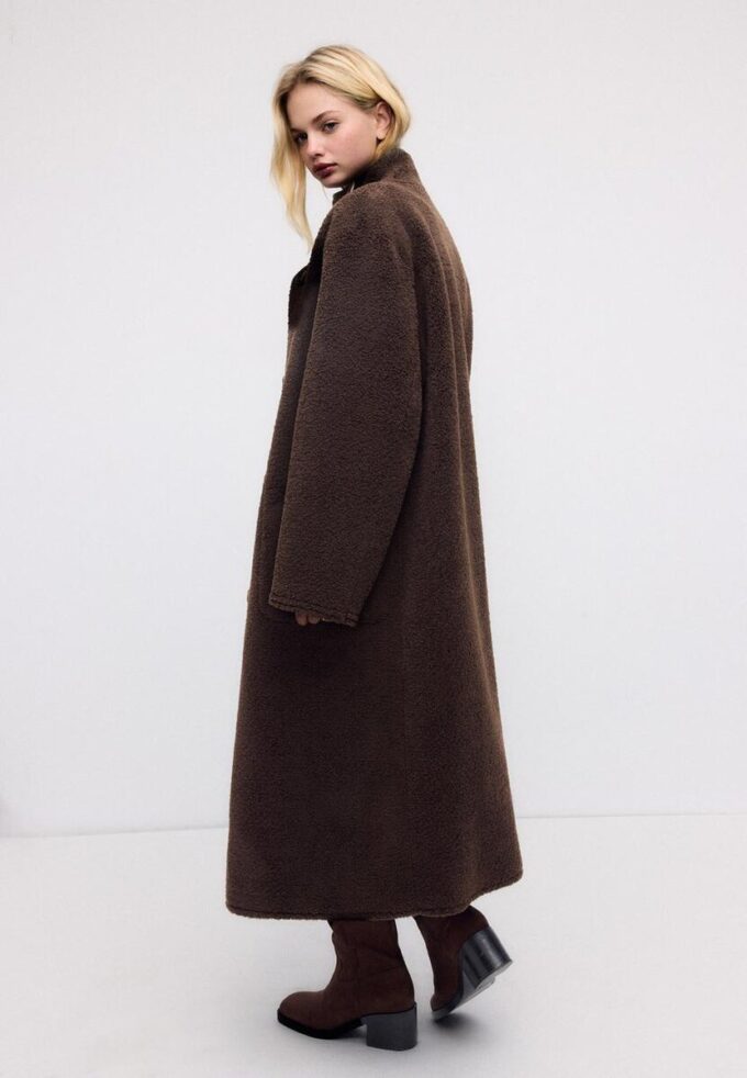 Langt vendbart dobbeltsidig kåpe