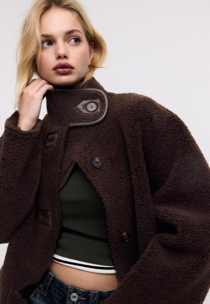 Langt vendbart dobbeltsidig kåpe