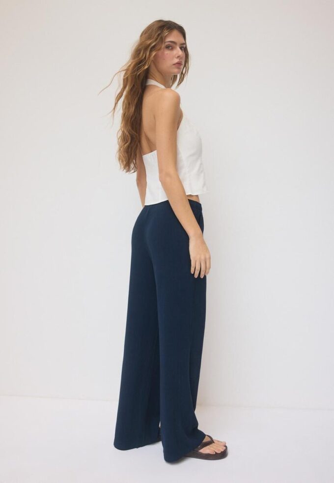 Løse bukser med lin-effekt