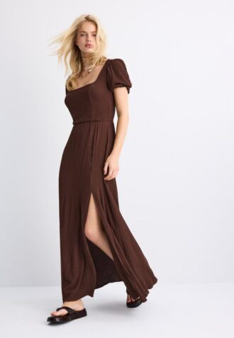 Løstsittende maxikjole med kryssrygg