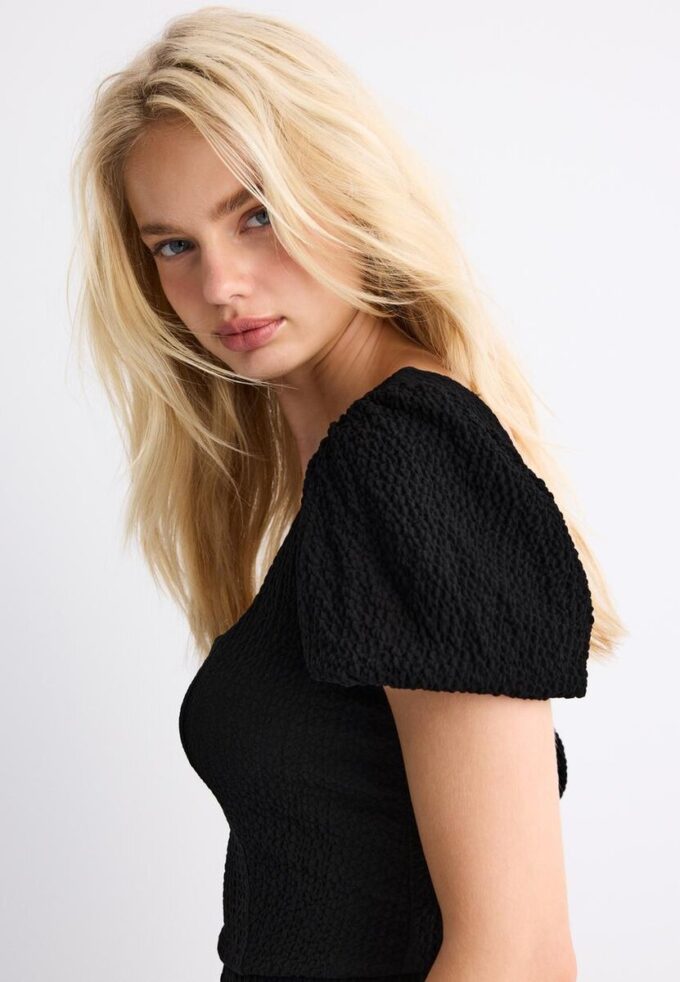 Løstsittende maxikjole med kryssrygg