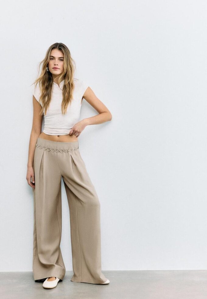 Lyocell-bukser med innsnitt og kjede