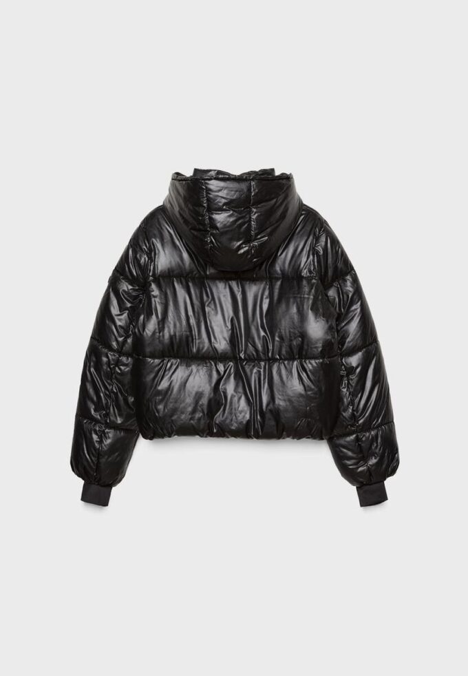 Metallisk dunjakke med hette