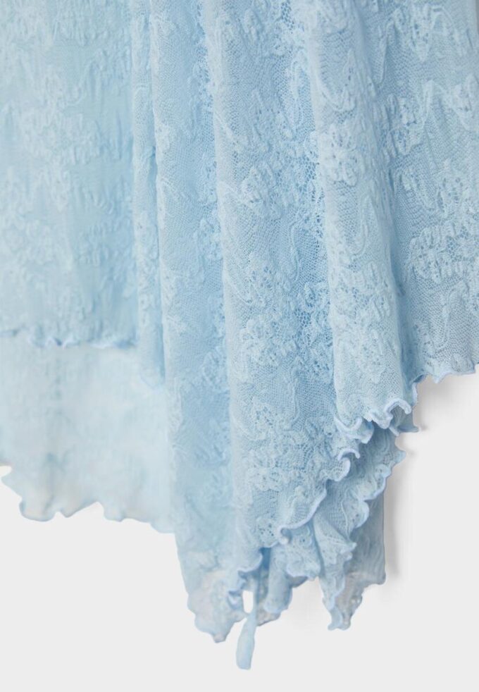 Midi-skjørt i blonder