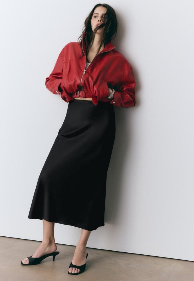 Midi-skjørt i sateng