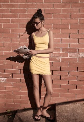 Miniskort med blonder