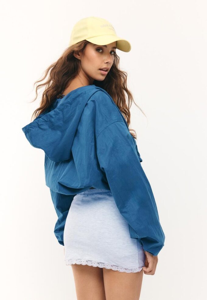 Miniskort med blonder