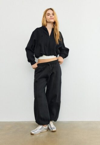 Mønstret bomber-sweatshirt med hette og trykk