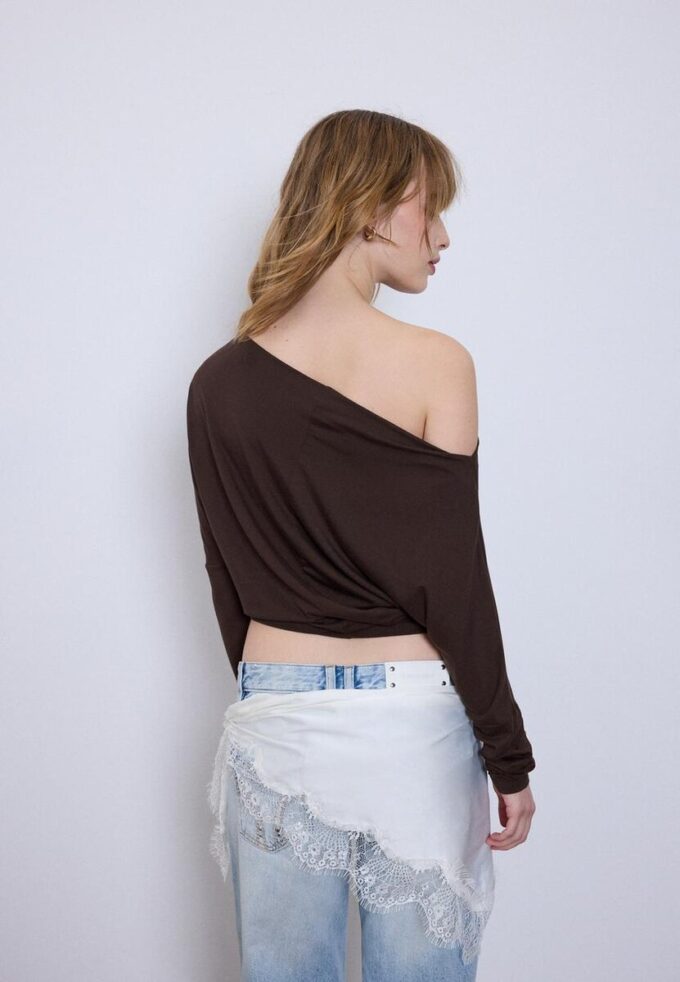 Modal asymmetrisk T-skjorte