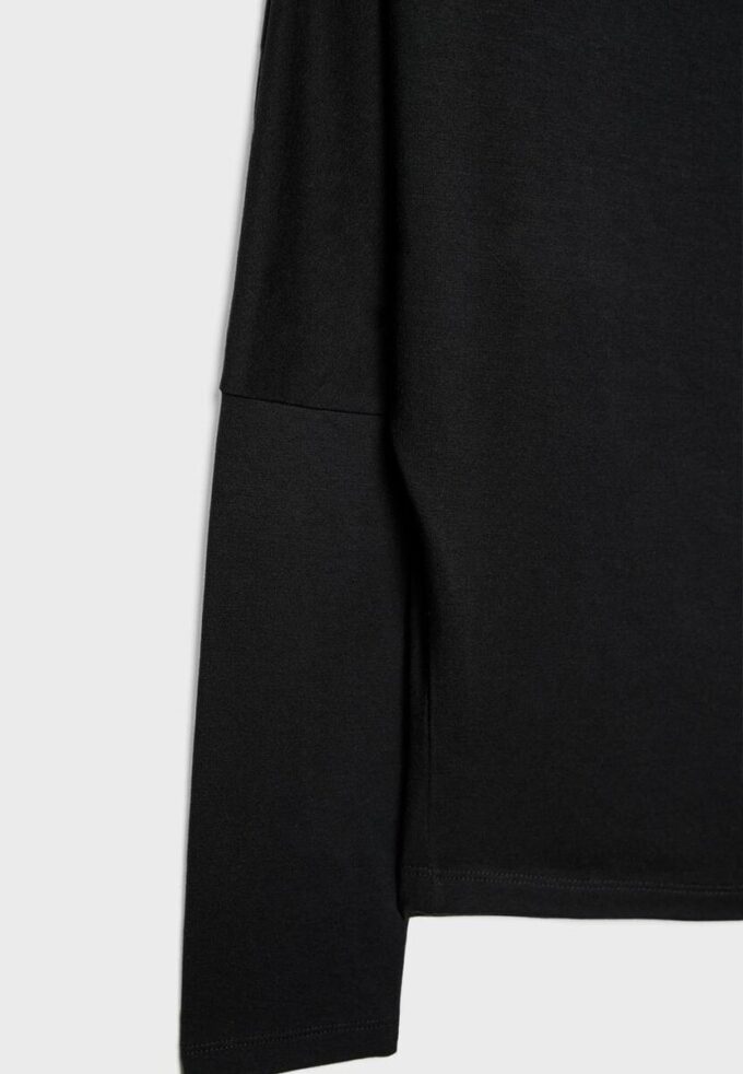 Modal asymmetrisk T-skjorte