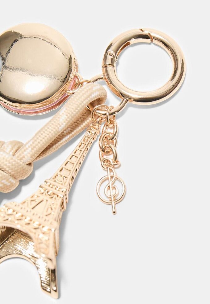 Nøkkelring med Eiffeltårnet og makroner