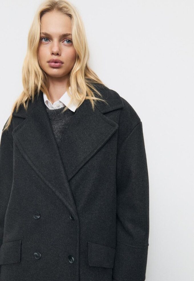 Oversize-frakk med Soft-Touch-overflate