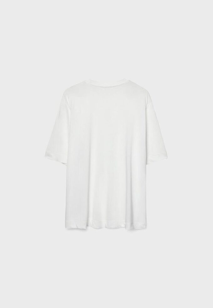 Oversize-høyhalset genser med Soft-Touch-overflate