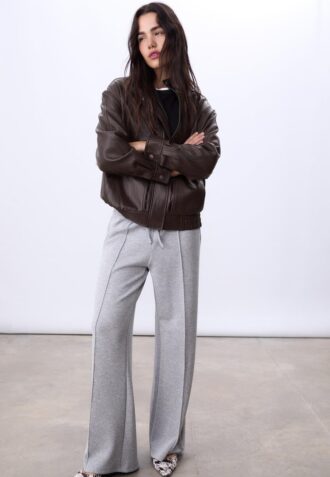 Oversize jakke i imitert skinn