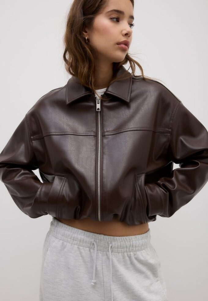 Oversize-jakke i skinnimitasjon